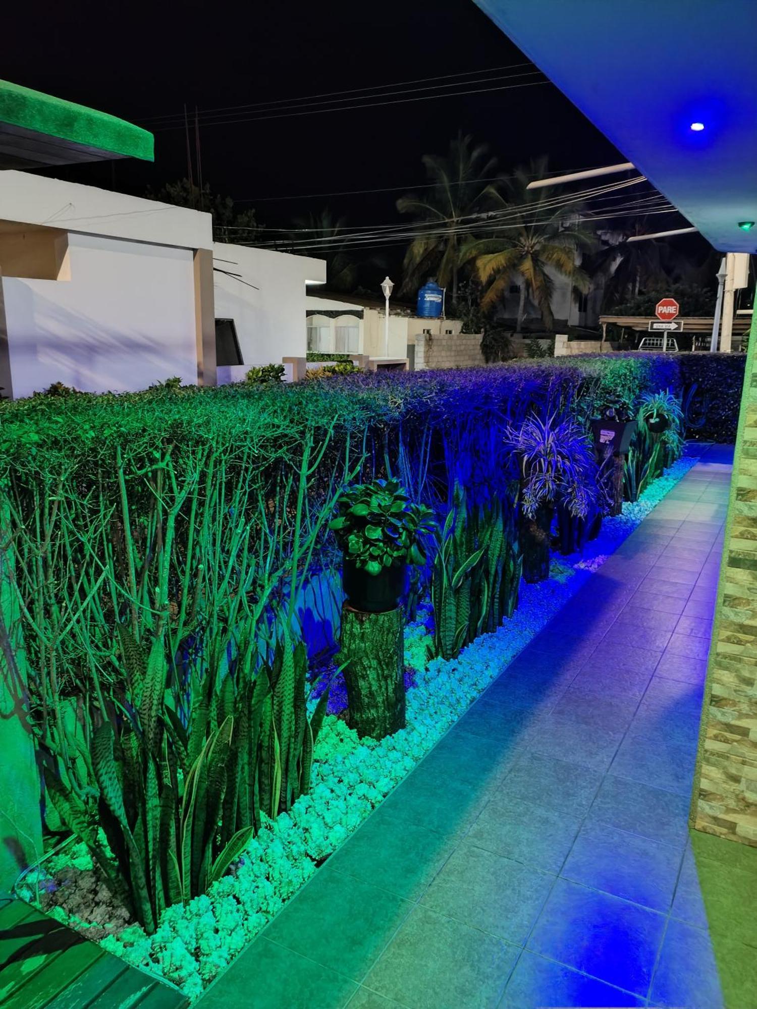 Hotel Starfish Puerto Villamil Exterior foto